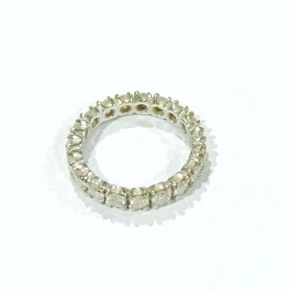 18K white gold (750) wedding band, entirely...