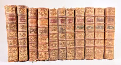 Ensemble de 11 volumes in-12 reliés du XVIIe...