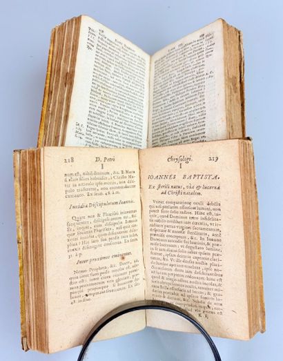 Réunion de 2 volumes in-12 du XVIIIe siècle...