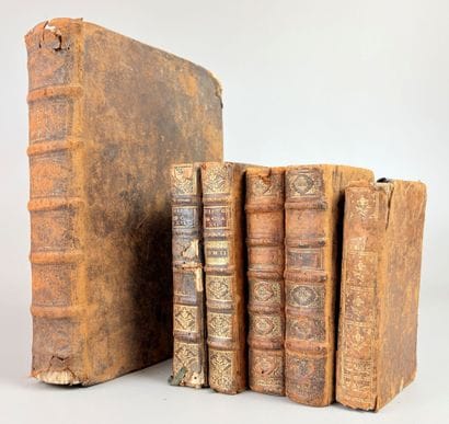 Réunion de 6 volumes in-12 ou in-4 reliés...