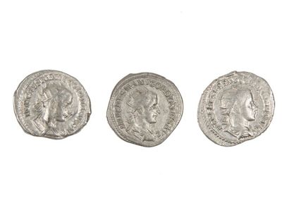 LOT de 3 antoniniens de GORDIEN III (238-244),...