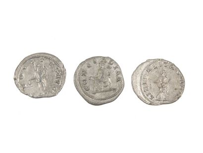 LOT de 3 antoniniens de GORDIEN III (238-244),...