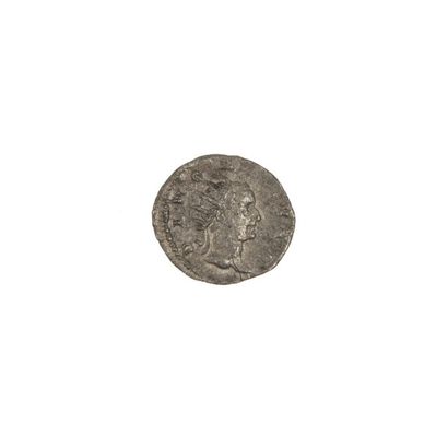 TRAJAN DECE (249-251) Les DIVI: DIVO NERVAE,...