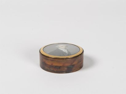 Ferdinand MACHERA (1776 - 1843) Boîte circulaire...