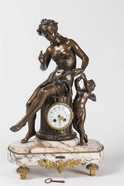 Auguste MOREAU (1855-1919), d'après. Garniture...