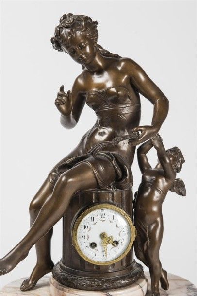 Auguste MOREAU (1855-1919), d'après. Garniture...