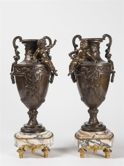 Auguste MOREAU (1855-1919), d'après. Garniture...
