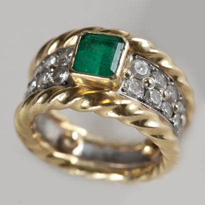 Bague en or de deux tons 18k (750) sertie...