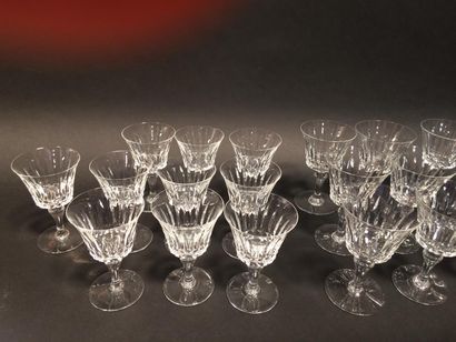 BACCARAT
Service modèle Picadilly en cristal...