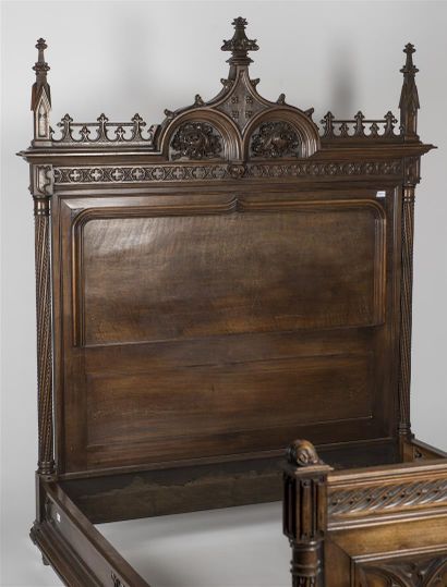 Important mobilier de chambre à coucher en...