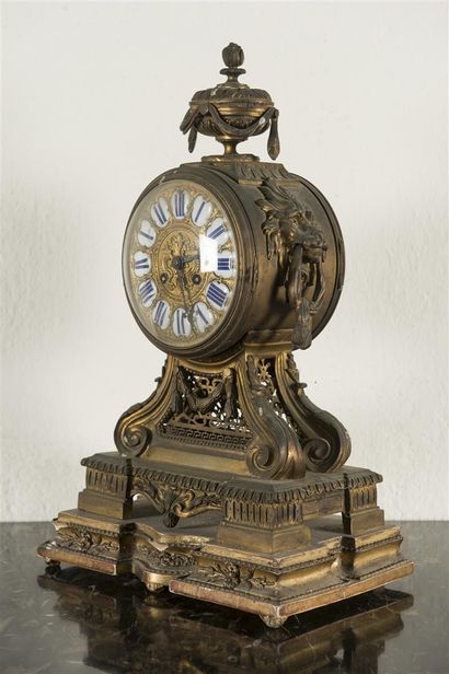 Importante pendule bronze doré - cadran à...