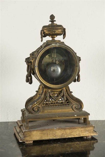 Importante pendule bronze doré - cadran à...