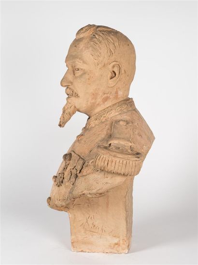 Fabrio STECCHI (1855-1928)
Buste de général...