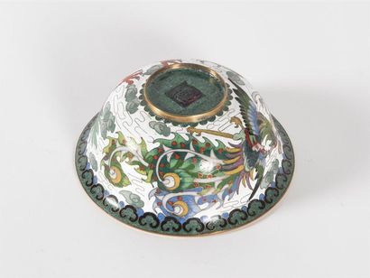 Chine, Coupe sorbet en porcelaine émaillée...