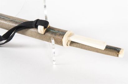 Couteau avec baguette en ivoire (étui en...