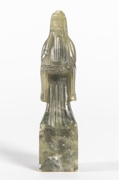 CHINE, cachet en jade vert nuancé, figurant...