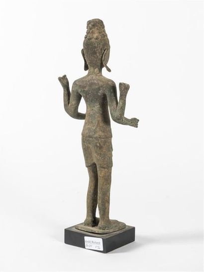 Cambodge , 20ème siècle
Sujet en bronze patiné
H...