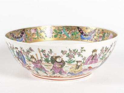 Chine,Coupe en porcelaine à décor polychrome...