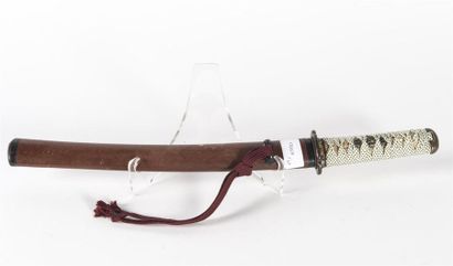 Grand tanto (lame de 30 cm)
Gorge sur la...