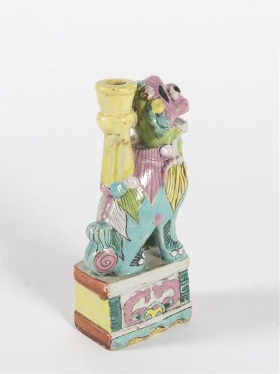 Chine, Paire de chiens de FO porte-encens...