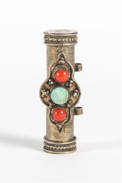 Tibet Etui en argent 
L : 10 cm