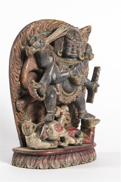 Inde, Statue de divinité Hindou en bois polychrome
H:...