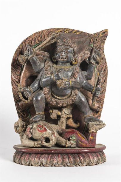 Inde, Statue de divinité Hindou en bois polychrome
H:...