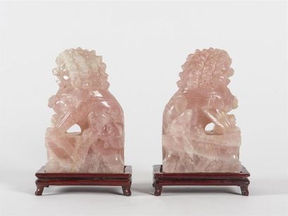 Paire de chiens de Fo en quartz rose
H :...