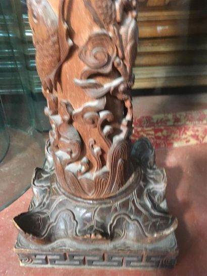 Une colonne chinoise
H:23.5 cm 