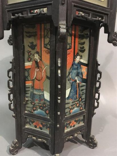 CHINE 
Grande Lanterne chinoise hexagonale...