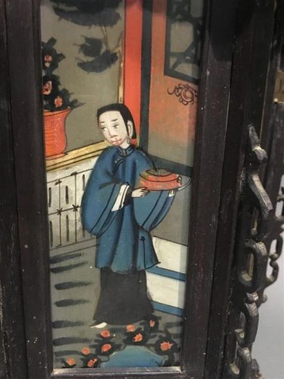 CHINE 
Grande Lanterne chinoise hexagonale...