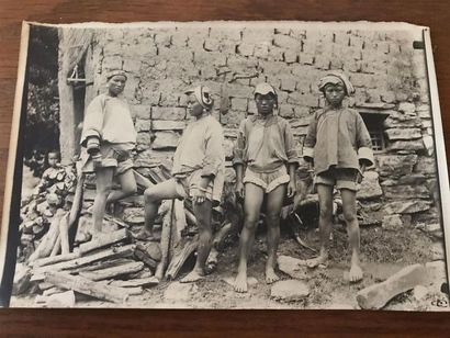 [VIET NAM] Quatre photographies anciennes...