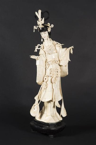 Chine, Importante guanin en marqueterie d'os
Ivoire...