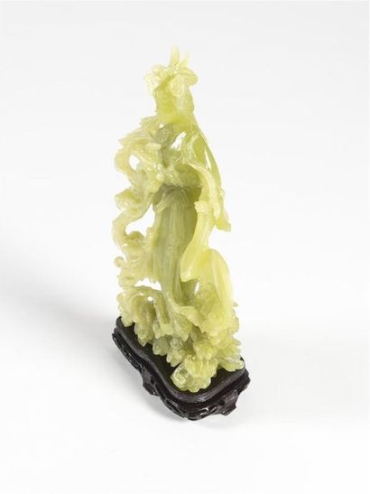 Chine, Guanin
jade
dans son coffret
H: 28...