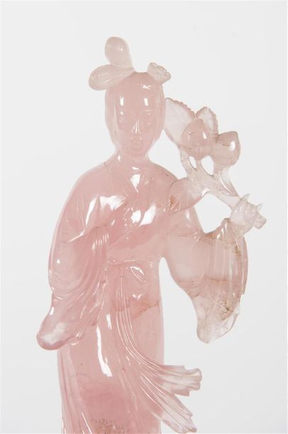 Chine, gua nin en quartz rose
H: 22 cm