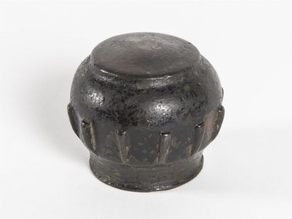 Chine, brûle-parfum bronze patiné
Qing ou...