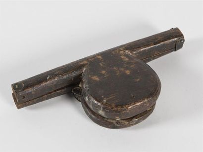 Balance à opium en bois et laiton 
H:10 -...