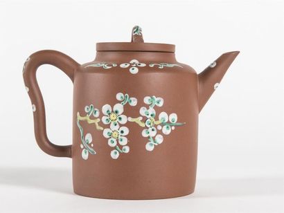 Chine Théière Yixing fin 19e siècle
Décor...