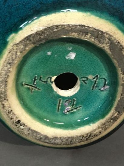 Chine, vase en céramique monochrome bleu...