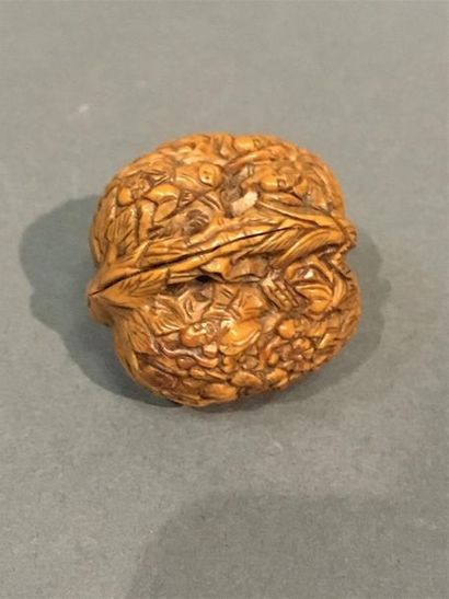 Noix sculptée Japon
D: 3.5cm