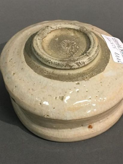 Japon, bol à thé chawan
20ème siècle
Diam...