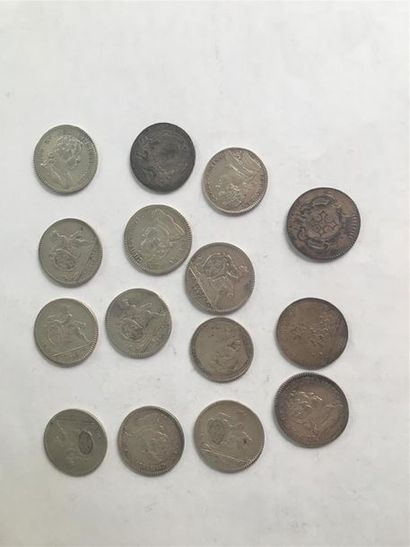 LOT DE 15 JETONS ROYAUX EN ARGENT 10 JETONS...