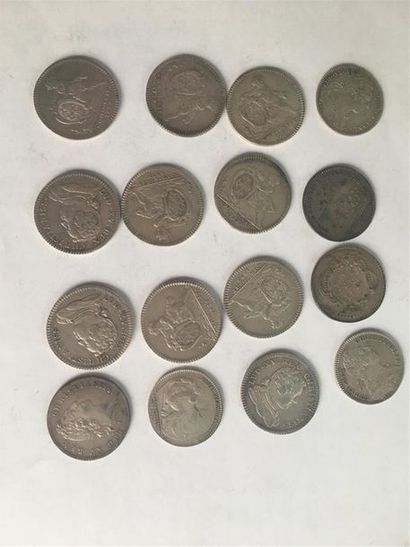 LOT DE 16 JETONS ROYAUX EN ARGENT 10 JETONS...