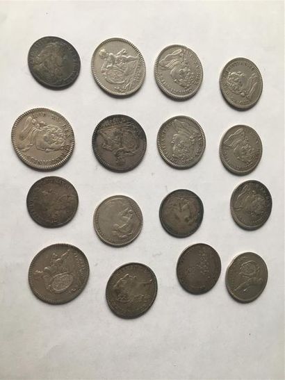 LOT DE 16 JETONS ROYAUX EN ARGENT 10 JETONS...