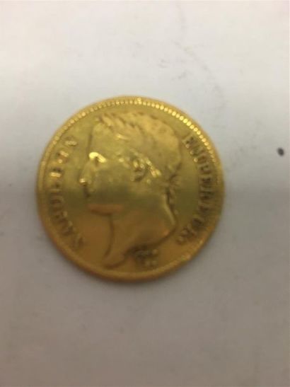 Une pièce de 40 frans or Napoléon
