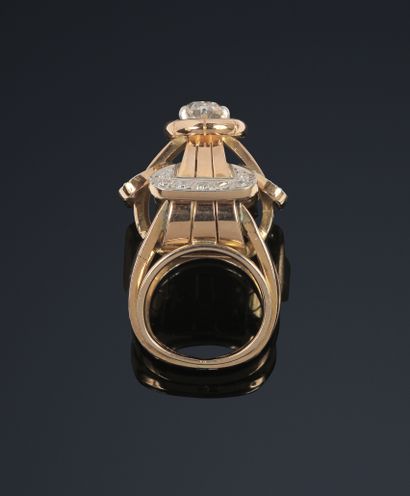 Large ring in yellow and white gold 750°/°°...