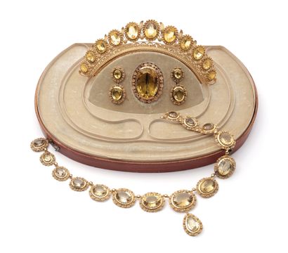 Important yellow gold set with large citrines,...