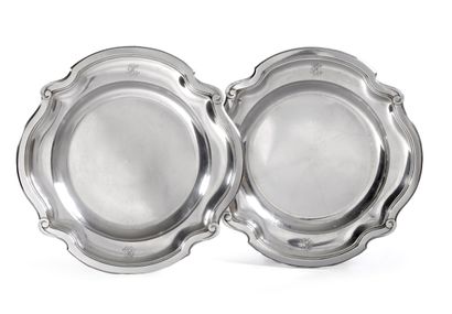 Gustave KELLER. Paris.
Pair of round dishes...