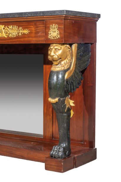 Console d’apparat en acajou et placage d’acajou...