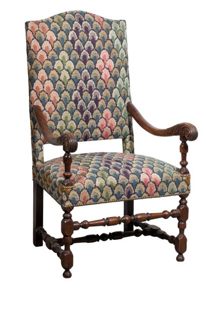Fauteuil à dossier droit en bois naturel...
